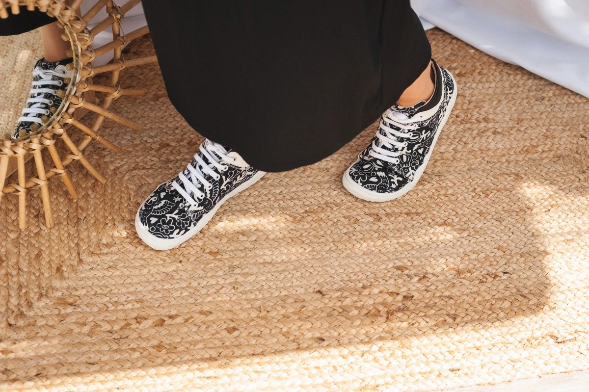 Босоногие ботинки Sambas the bambas Original Luna — чёрно-белые, фото 7